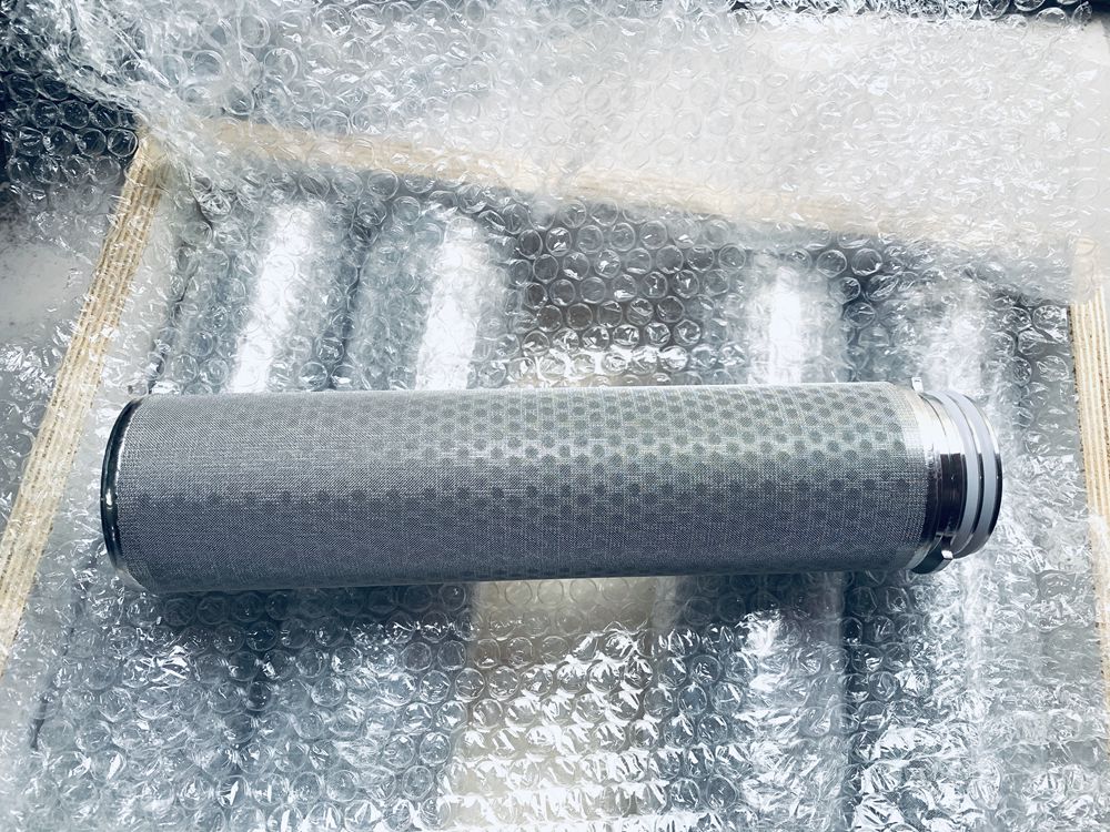 冲孔板复合网的优势你知道几多？？？？？